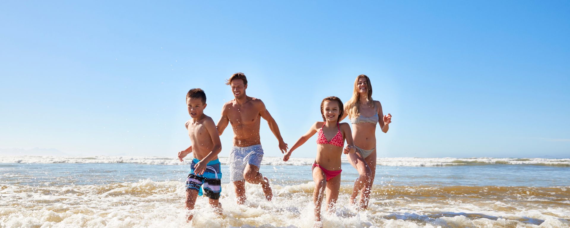 Happy Family stay 7 days and pay only 6 beach service included and 1 Child free